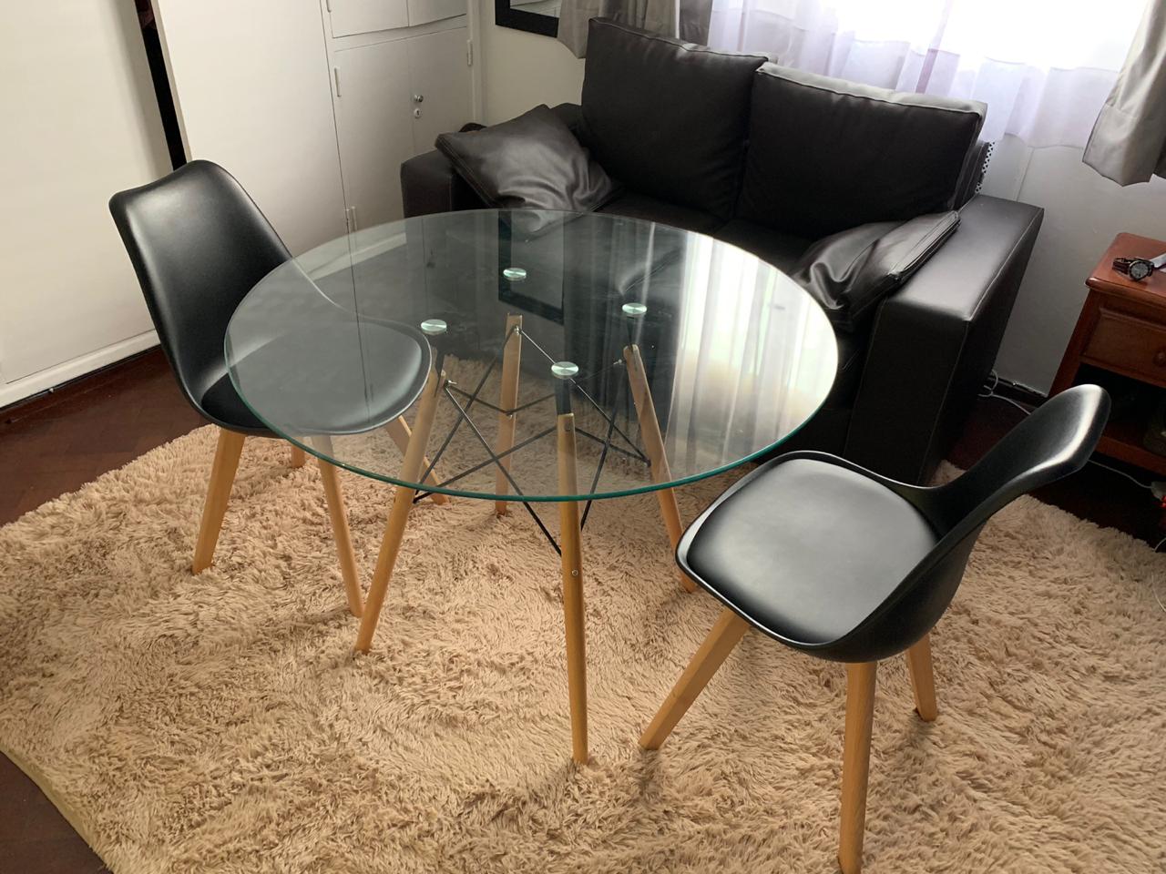 MESA EAMES REDONDA VIDRIO
