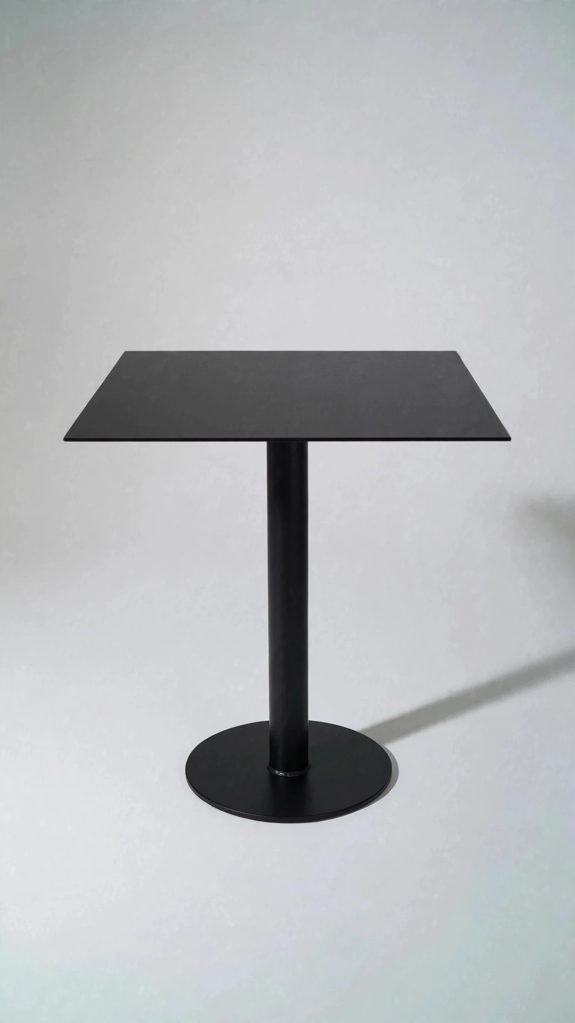 MESA BAR TAPA CHAPA REDONDA / CUADRADA 70/60 CM BASE TORTA